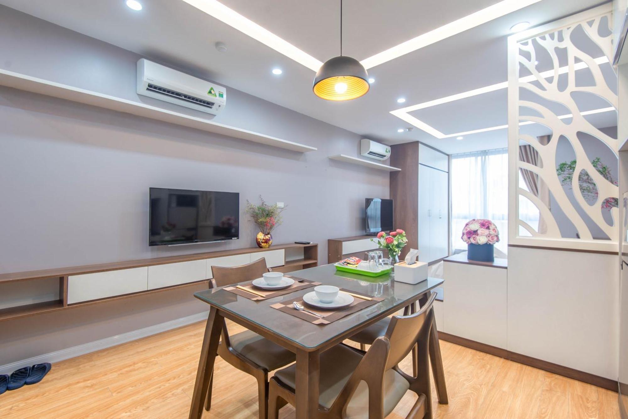 22Housing Linh Lang Hotel & Residence Hanoi Exterior photo